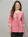 Top rosa con estampado floral
